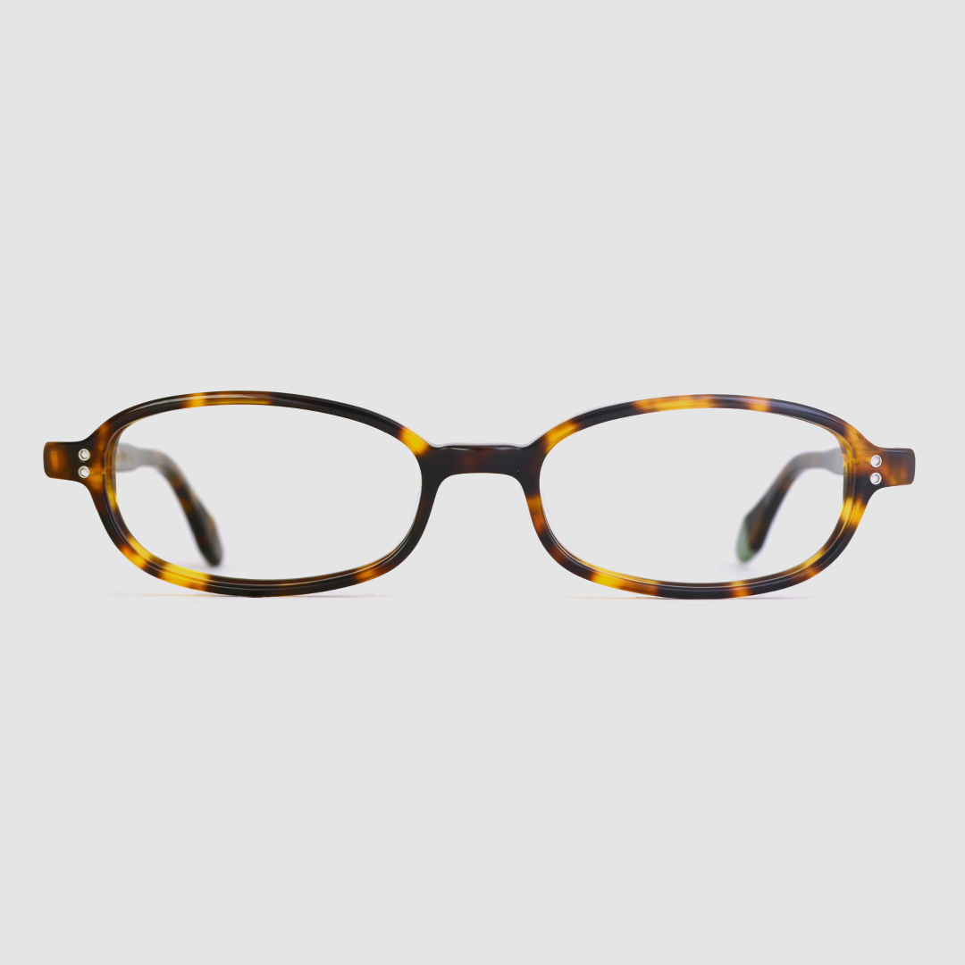 ESSENTIAL DENEB C2 Sleek and minimal, the Essential Deneb by MARJO Design Lab embodies pure sophistication in its most balanced form. With soft curves and a refined silhouette, it offers light comfort and timeless appeal.